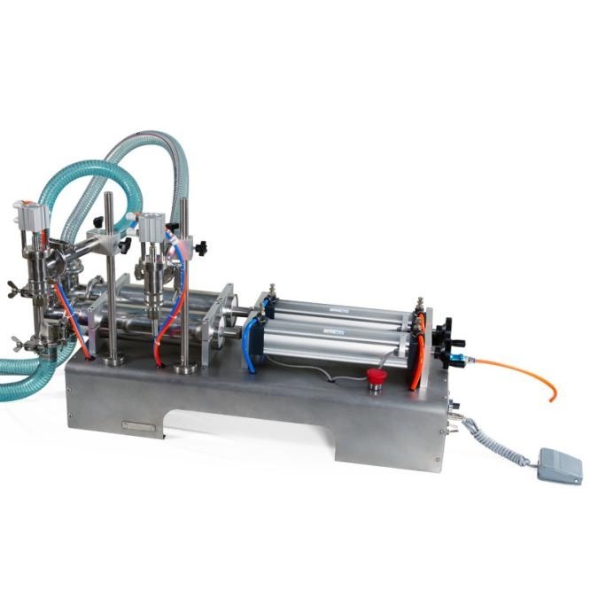 Double head liquid filling machine
